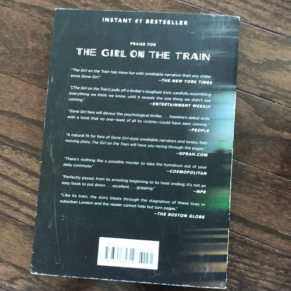 The Girl on the Train by Paula Hawkins - Picture 2 of 3